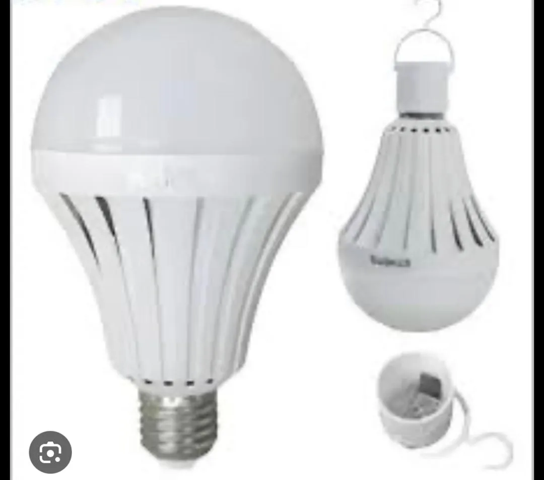 BOMBILLO RECARGABLE 9W  C/PORTA BOMBILLO  VOLTAGE