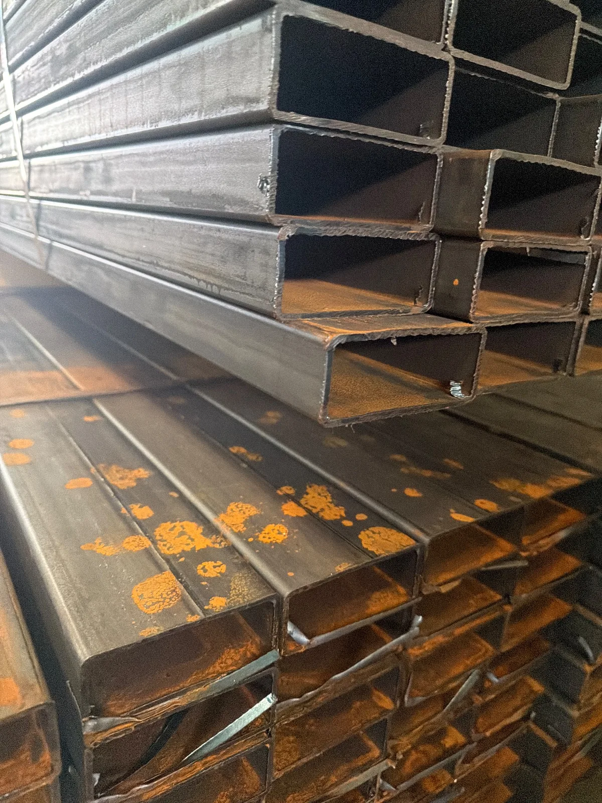 Tubo 100 x40 x 2.5 mmx 12 mts